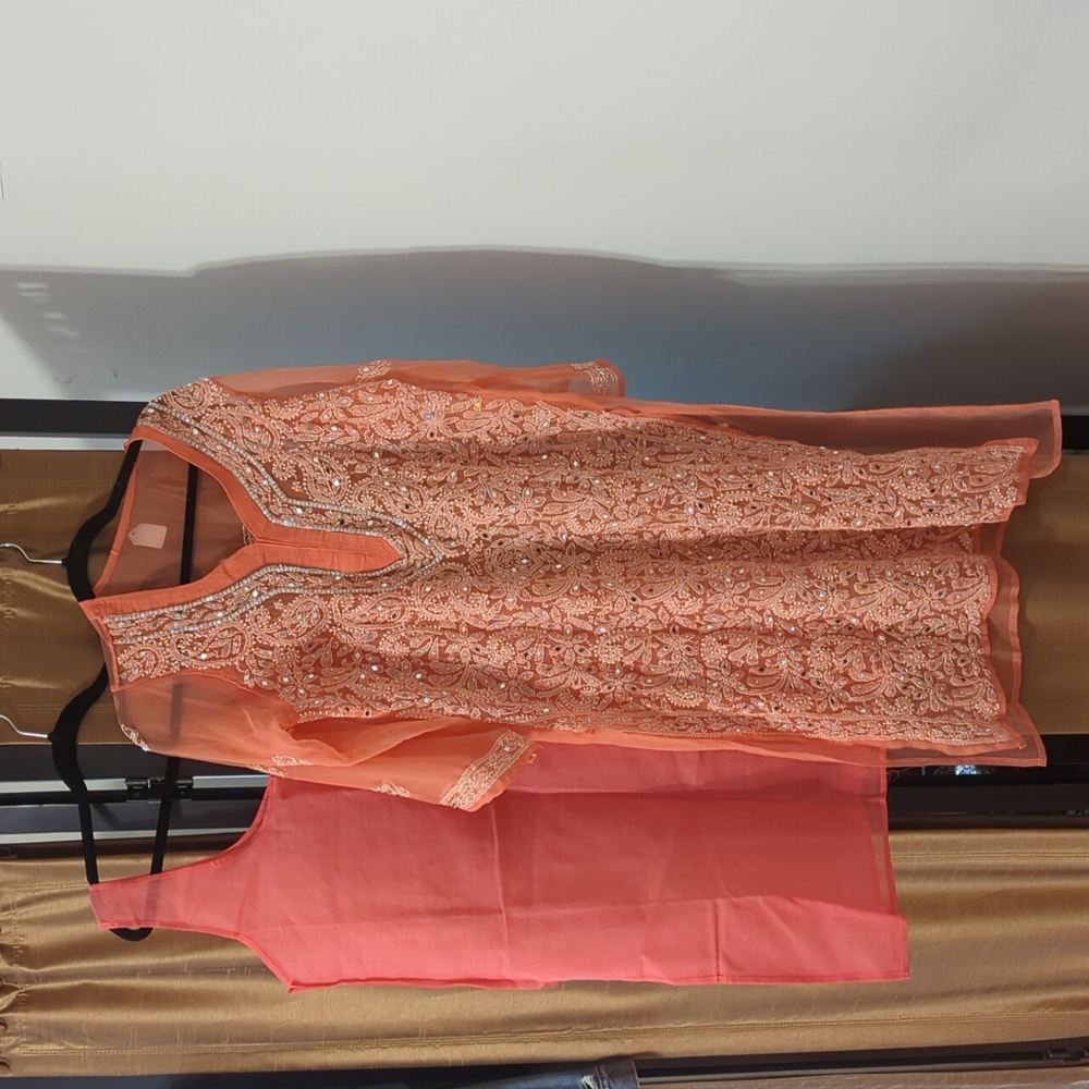 🪔 CHIKANKARI MIRROR WORK KURTI